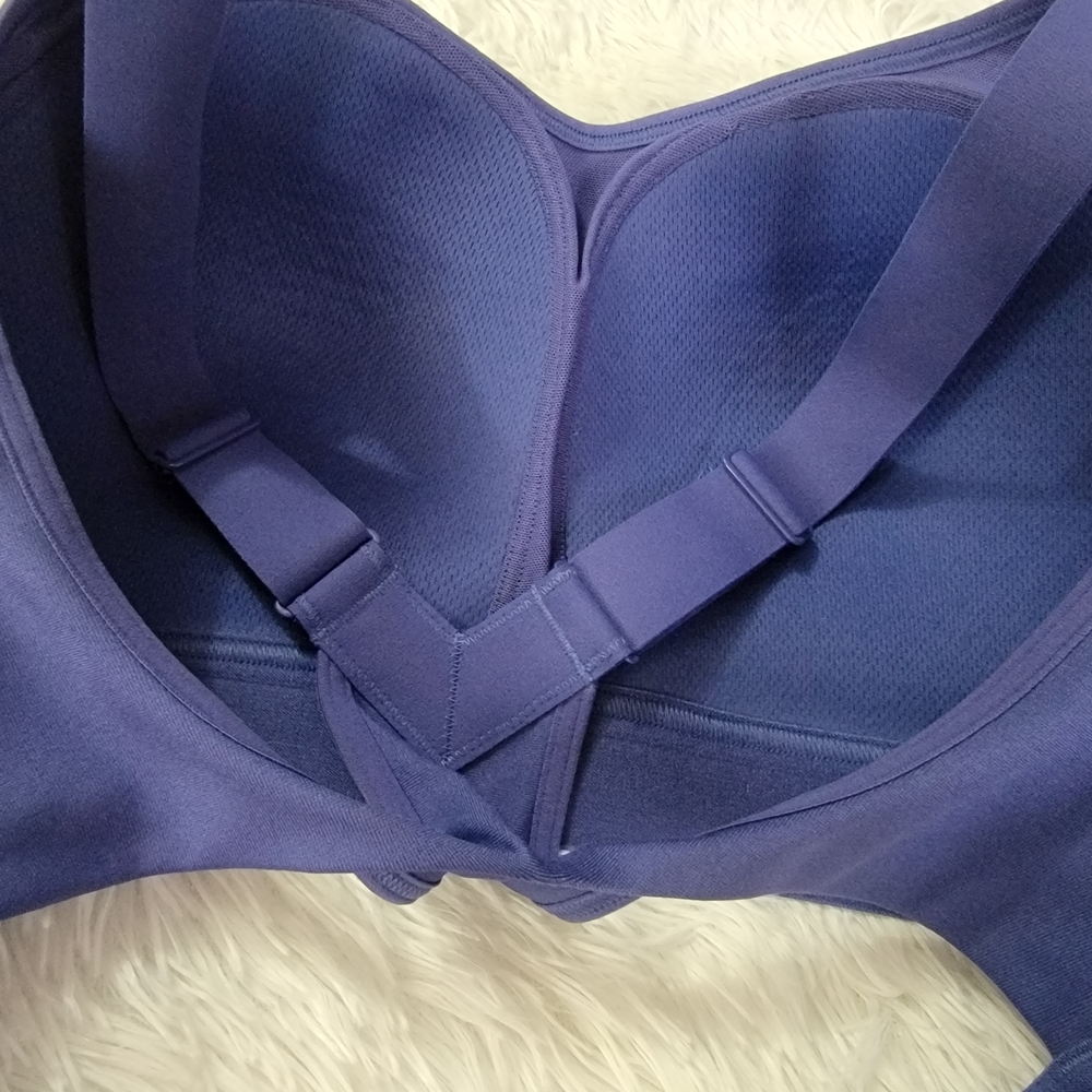 Under Armour Women's Active Blue Sports Bra Lightly Padded Daily Support 32DD - Picture 11 of 11